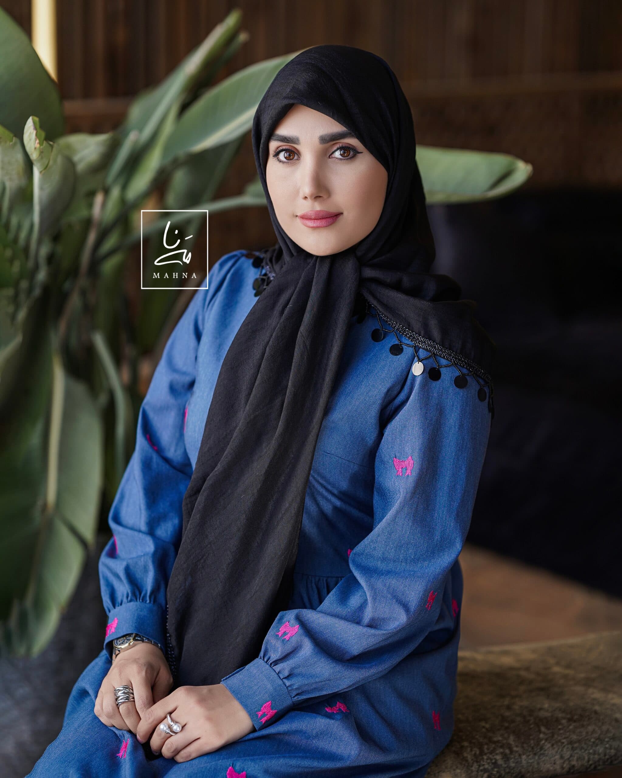 روسری مشکی آویز پولکی