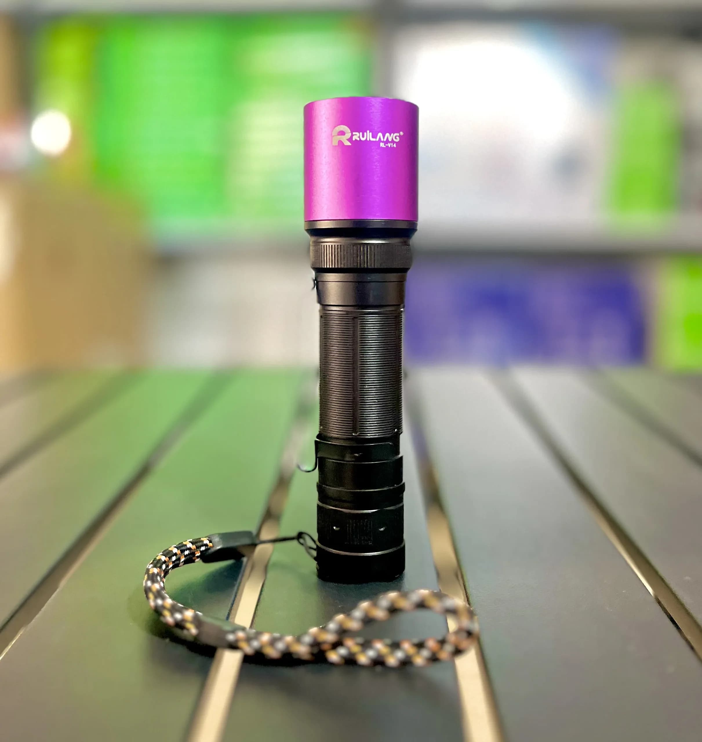 چراغ قوه UV شارژی ریلانگ مدل RL-V14 توان 60 وات با نور 365 نانومتر — تصویر ۶