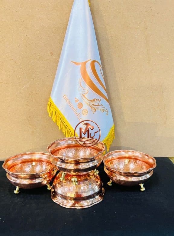 پیاله مسی چکشی ۳ پایه