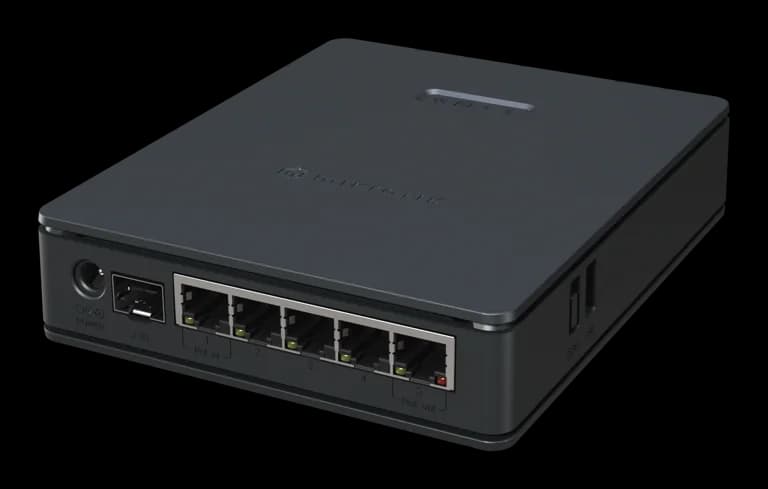 روتر اکسس‌پوینت میکروتیک مدل (E62iUGS-2axD5axT) hAP ax S — تصویر ۴