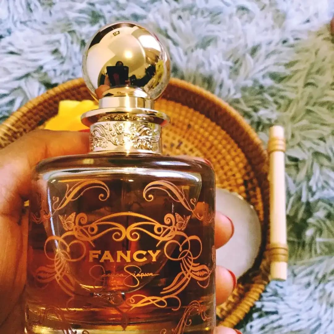 ادوپرفیوم زنانه جسیکا سیمپسون فنسی _ Jessica Simpson Fancy — تصویر ۸