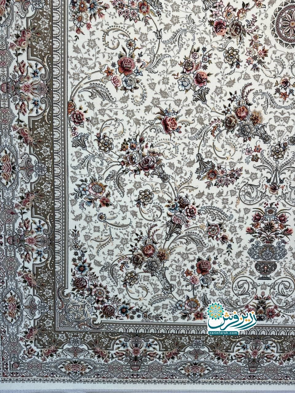فرش خاطره کرم 700 شانه – تمام نخ اکریلیک — تصویر ۴