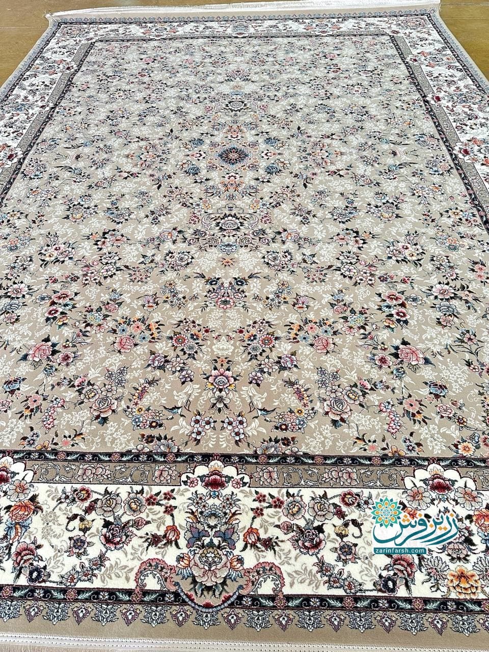 فرش آرمیتا بژ 700 شانه – تمام نخ اکریلیک — تصویر ۷