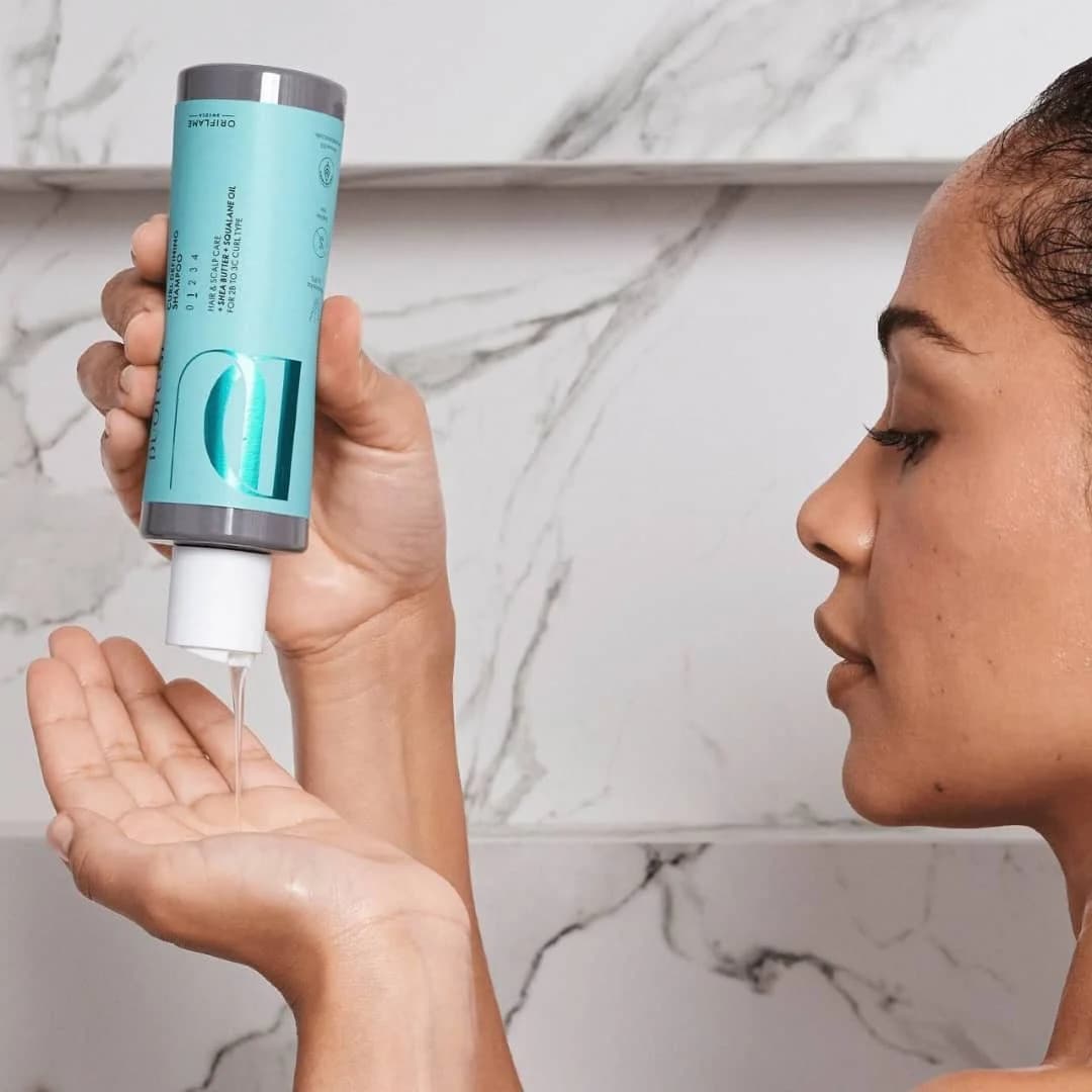 شامپو آبرسان مخصوص موی فر دوئولوژی اوریفلیم DUOLOGI Curl Defining Shampoo — تصویر ۸