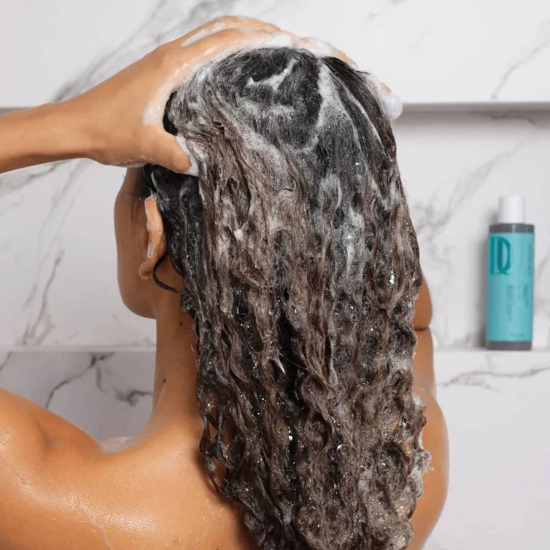 شامپو آبرسان مخصوص موی فر دوئولوژی اوریفلیم DUOLOGI Curl Defining Shampoo — تصویر ۴