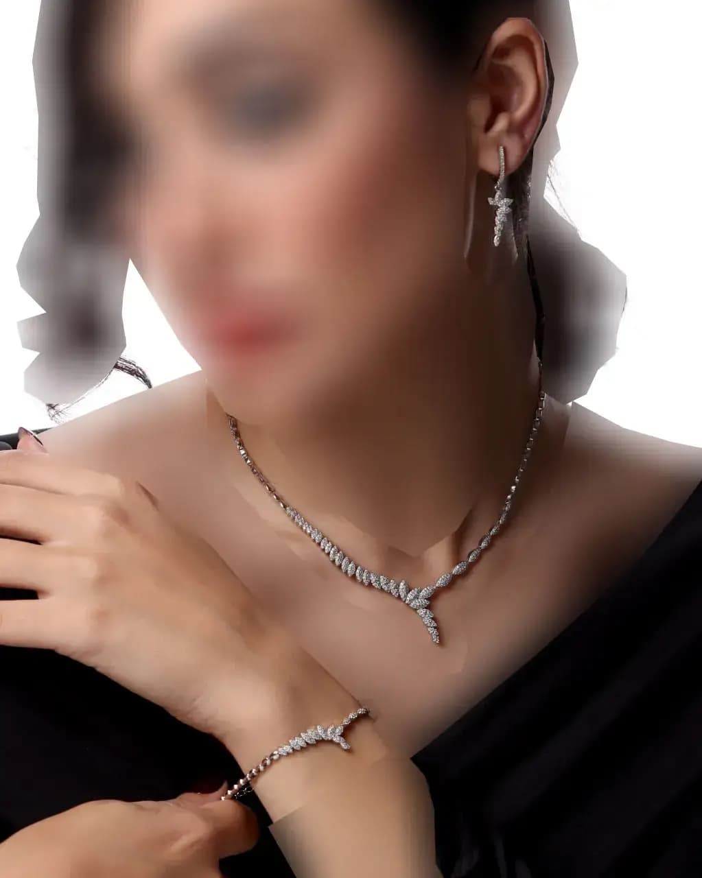 سرویس نقره زنانه جی تی ای طرح جی نایس کد sv-191