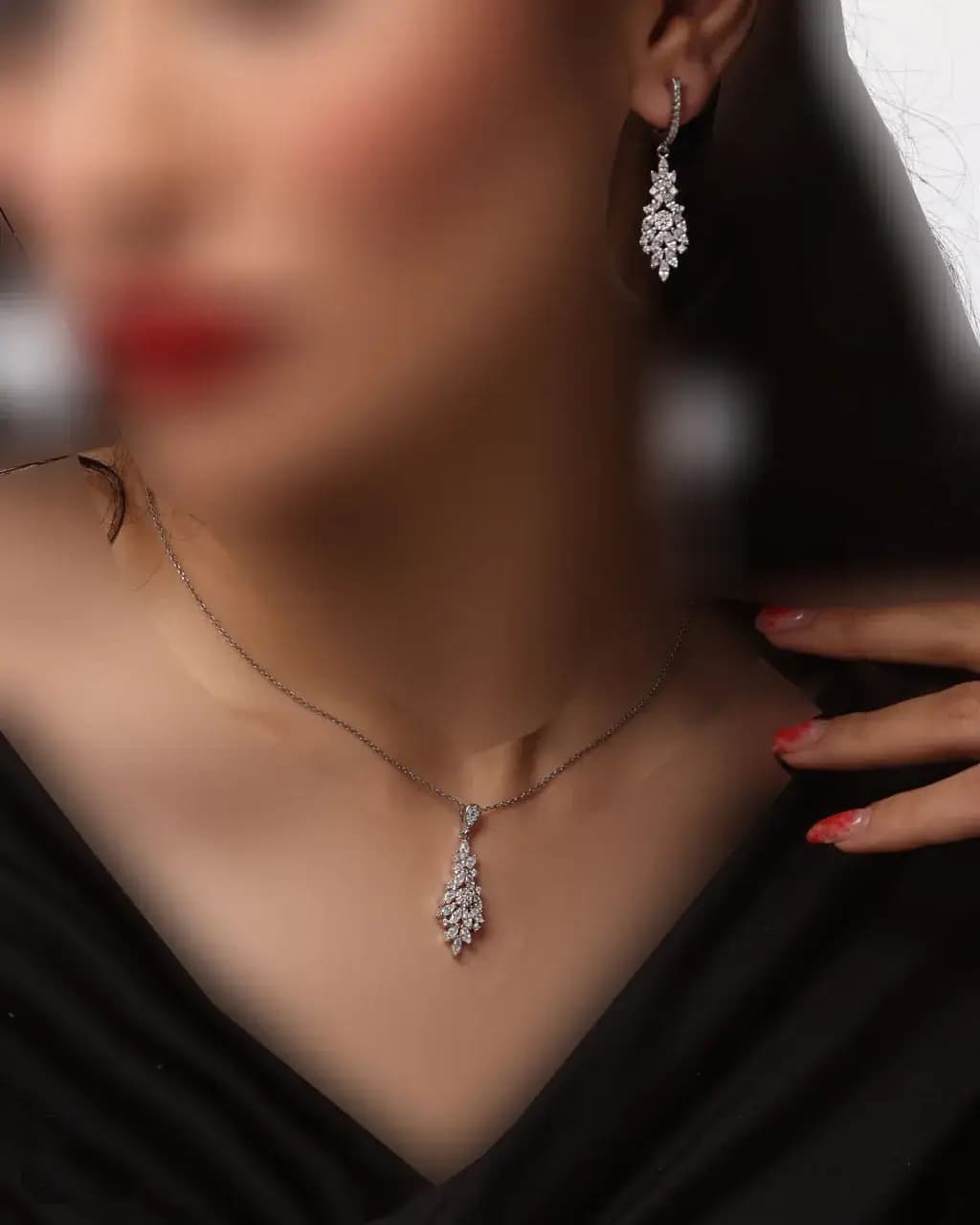 نیم ست نقره زنانه جی تی ای طرح جی نایس (بدون زنجیر) کد sv-166