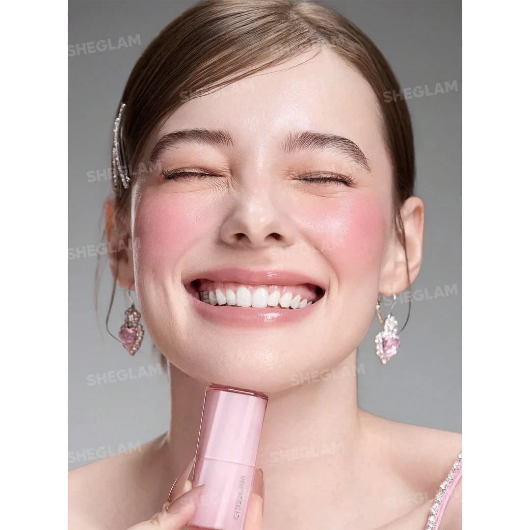 رژگونه استیکی کره ای شیگلم Hush Hush — تصویر ۵