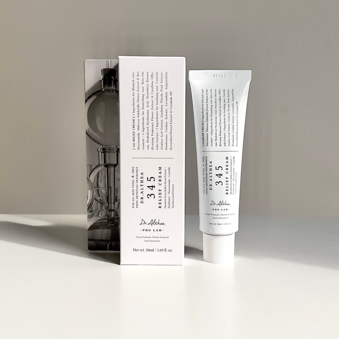 کرم ترمیم کننده دکتر التیا Dr. Althea 345 Relief Cream — تصویر ۲