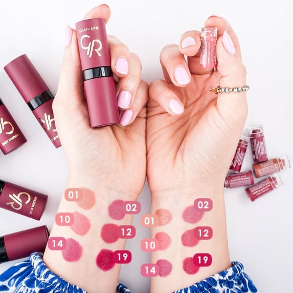 رژ لب جامد مات و مخملی گلدن رز Golden Rose مدل GR Velvet Matte Lipstick شماره 20 — تصویر ۶