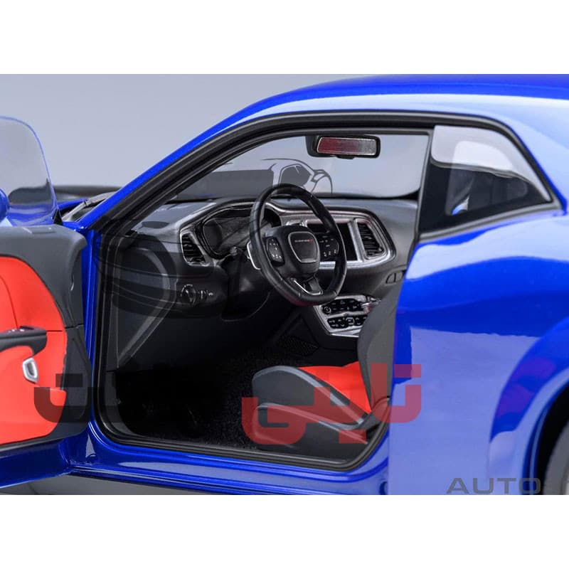 ماکت ماشین Dodge Challenger R/T Scat Pack 2022 برند Autoart — تصویر ۷