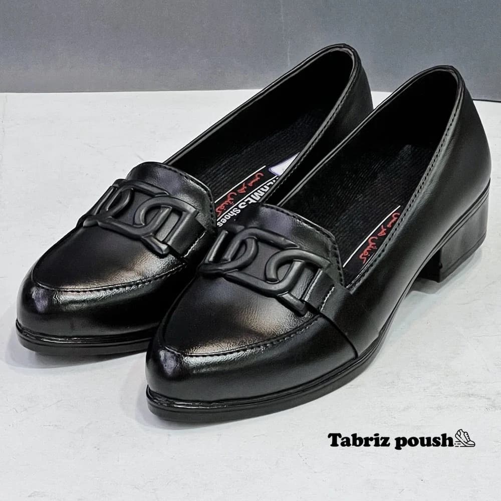 کفش کالج زنانه مجلسی و روزمره رویه طرح چرم طبی زنجیری مشکی سایز 37 38 39 تبریز پوش — تصویر ۹