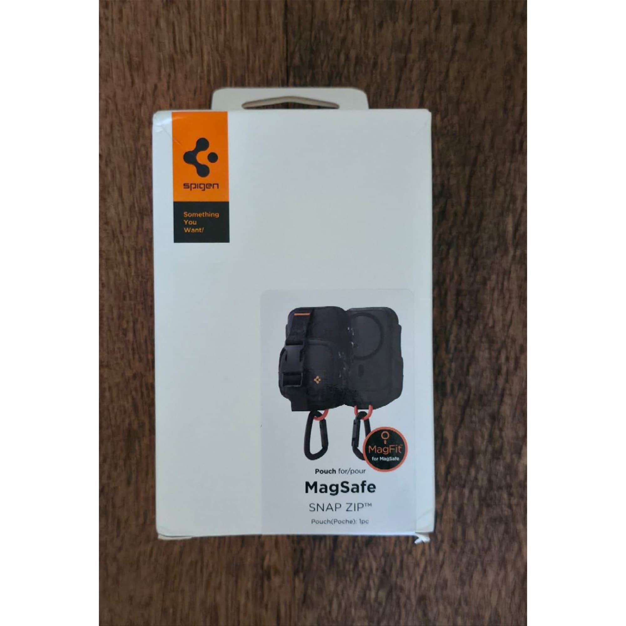 جاکارتی اسپیگن مدل Snap Zip Mag Fit — تصویر ۲