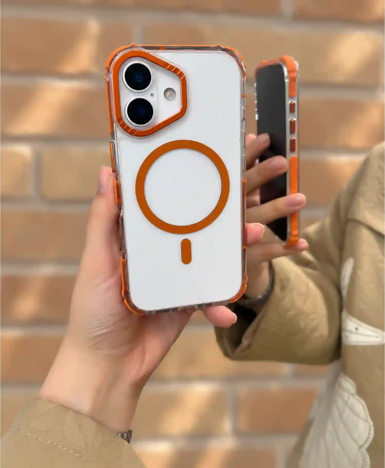 قاب پشت شفاف مگ سیف دار ویوا مادرید یانگ گوشی موبایل Iphone 17 — تصویر ۴