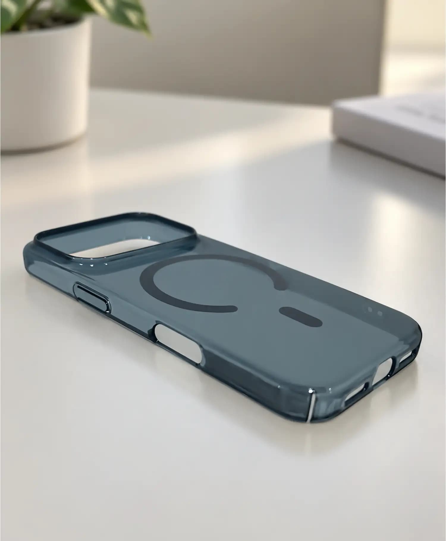 قاب PC شفاف مگ سیف دار مدل QSeries گوشی موبایل Iphone 17 Pro — تصویر ۲