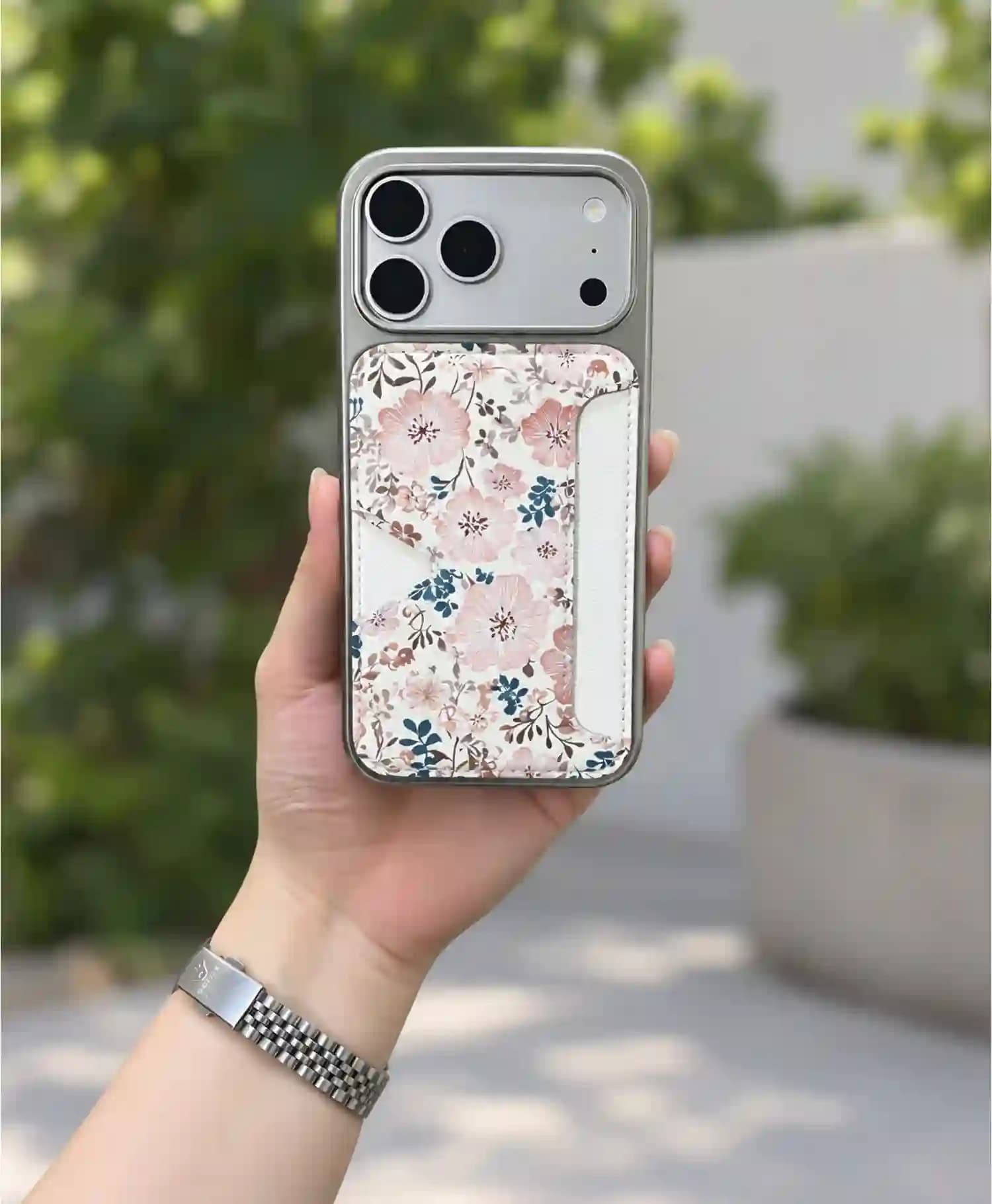 قاب چرمی جاکارتی دار طرح گل گوشی موبایل Iphone 17 Pro Max — تصویر ۴
