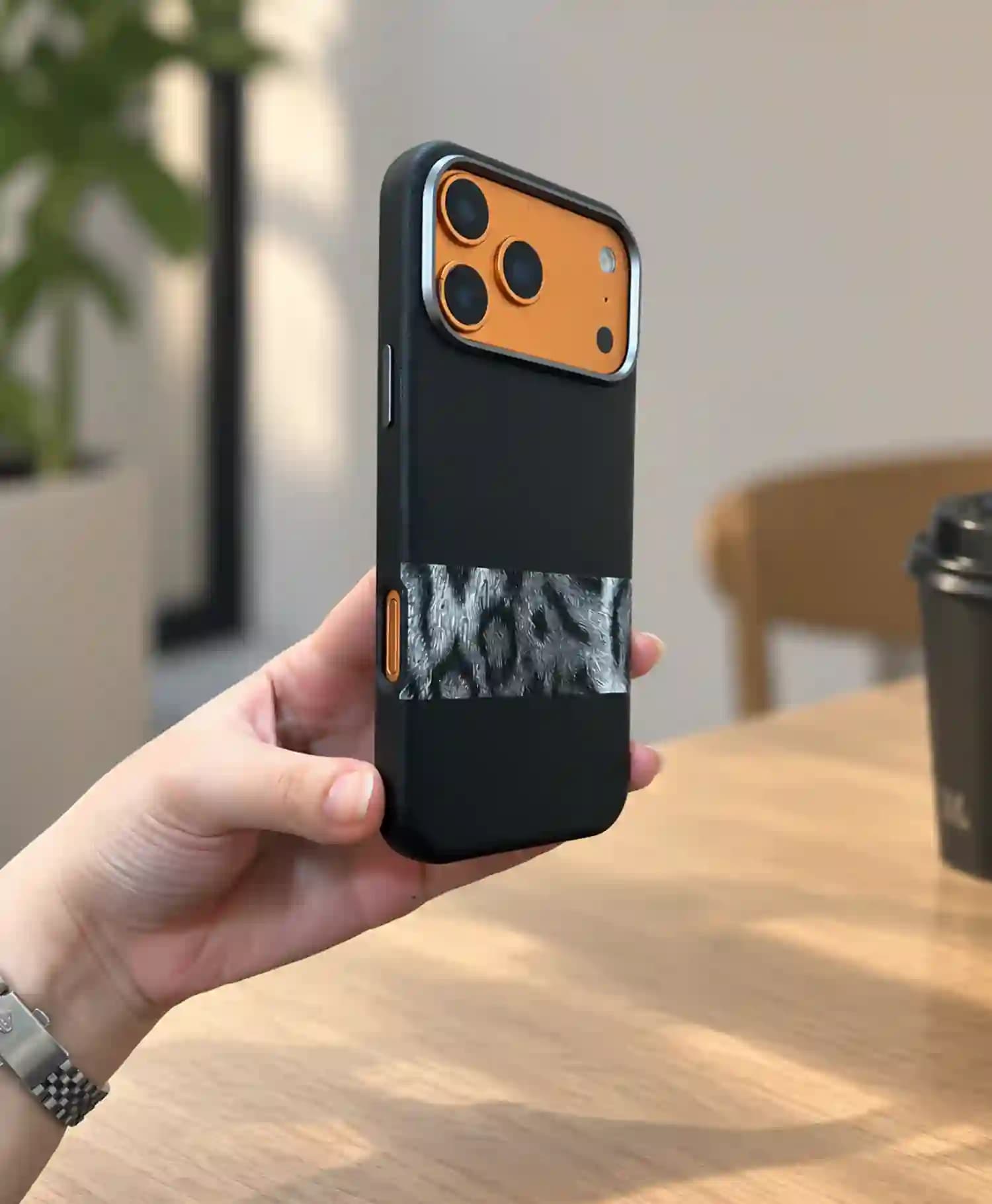 قاب چرمی طرح پلنگی مدل Shuckup گوشی موبایل Iphone 17 Pro Max — تصویر ۱۲