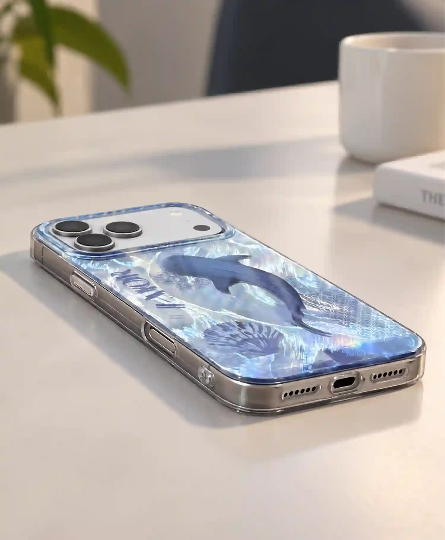 قاب هولوگرامی طرح وال Amor گوشی موبایل Iphone 17 Pro Max — تصویر ۳