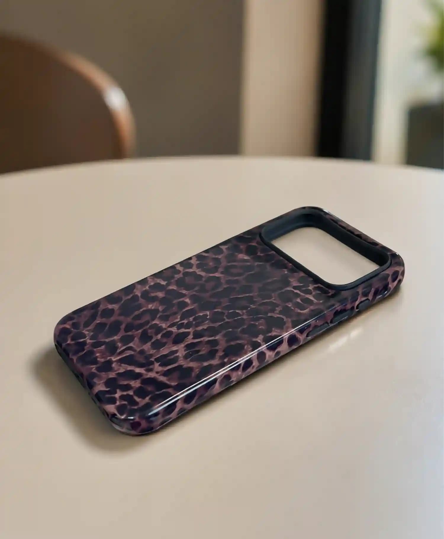 قاب براق طرح پلنگی گوشی موبایل Iphone 17 Pro Max — تصویر ۱۲
