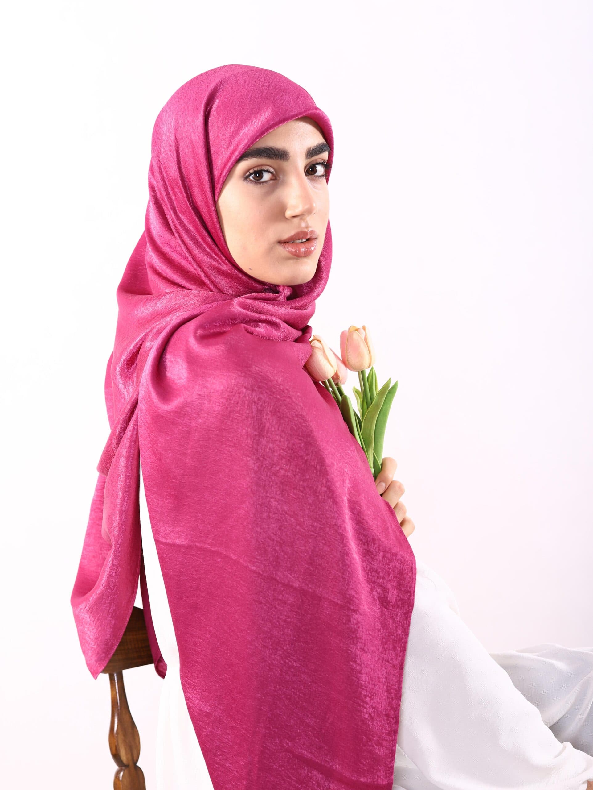 روسری ساتن ابریشم سرخابی – کوپرا