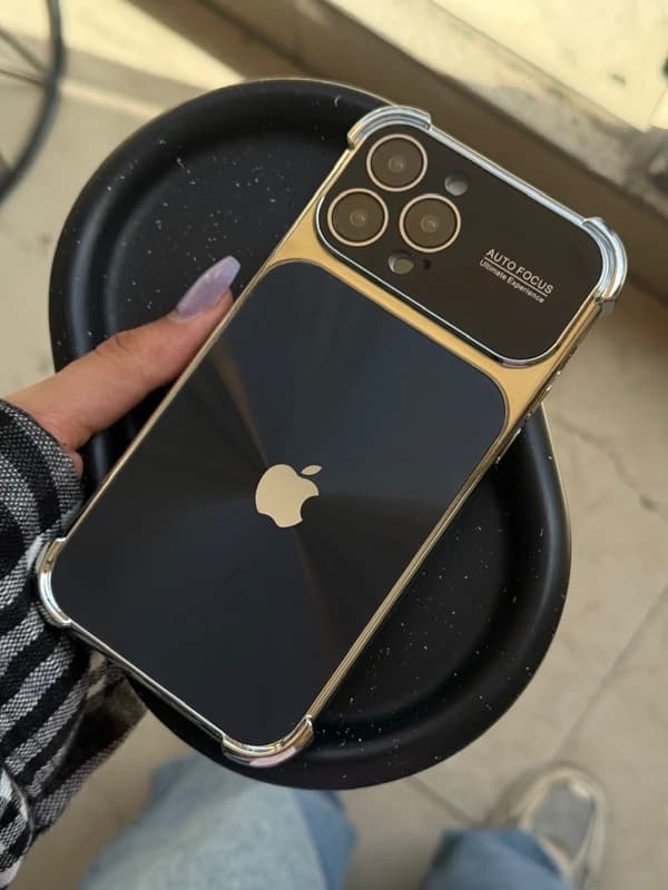 قاب الکترو لیزری ایربگ دار (کدC2232) مناسب برای iPhone 17Proجدید