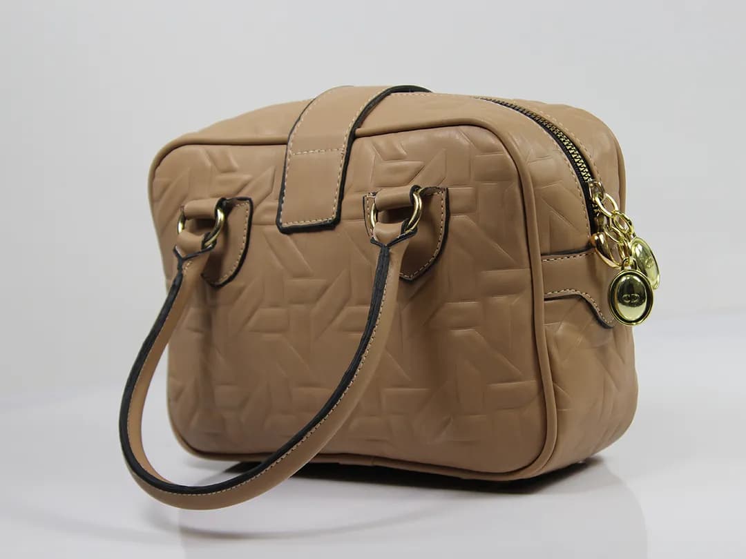 کیف دوشی زنانه دیور | Dior 1748 — تصویر ۹