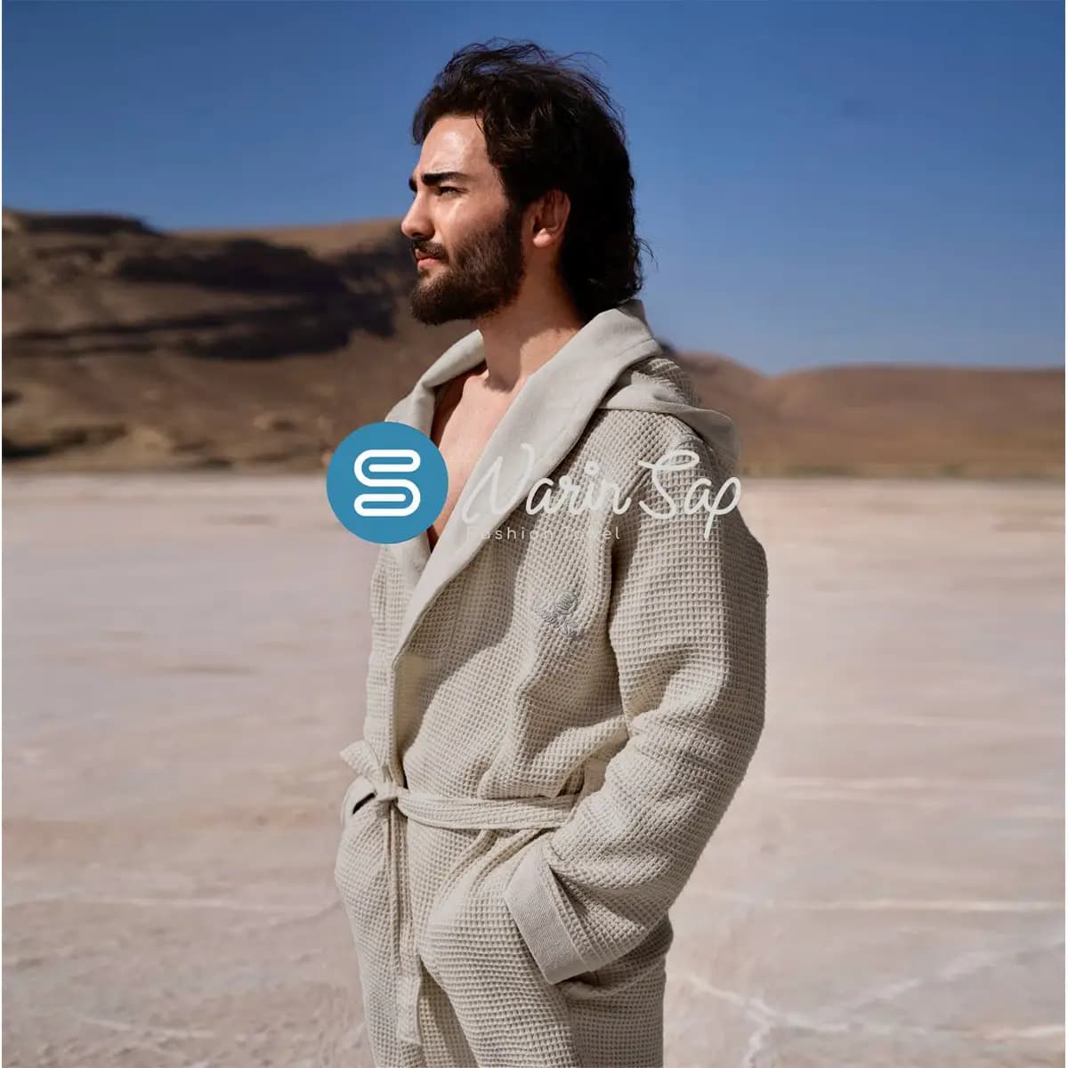 حوله پالتویی کلاه دار برایتون بژ نارین ساپ لارج