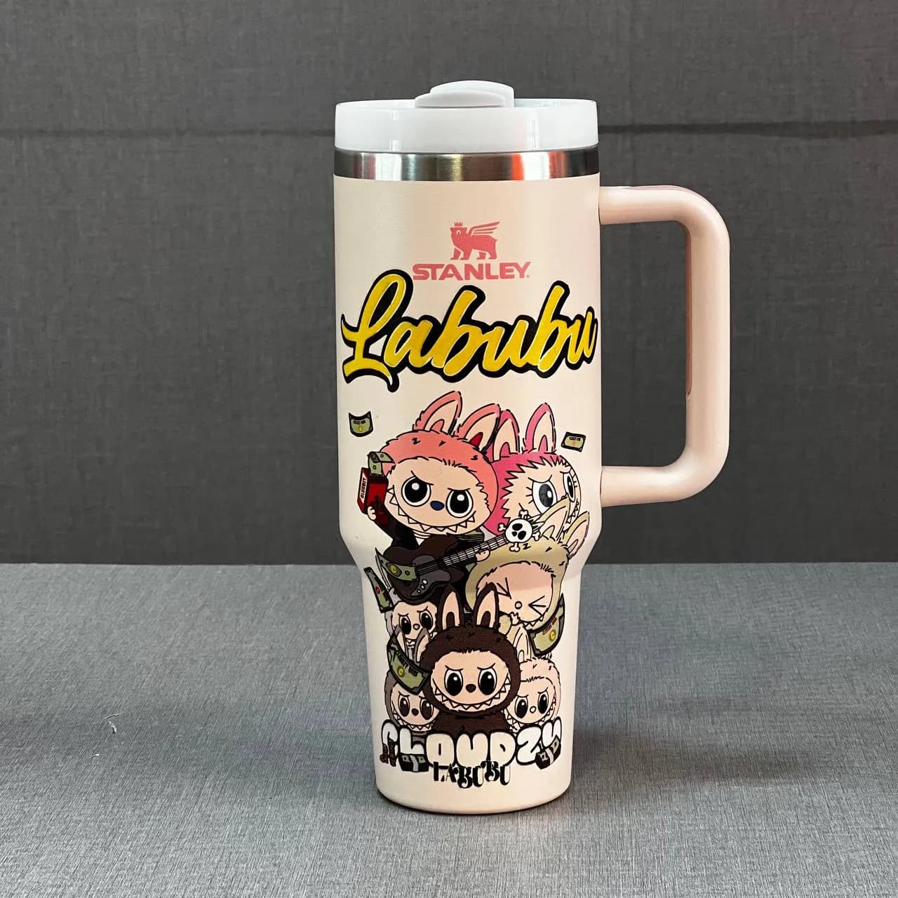 تراول ماگ استنلی گلبهی طرح لبوبو STANLEY LABUBU