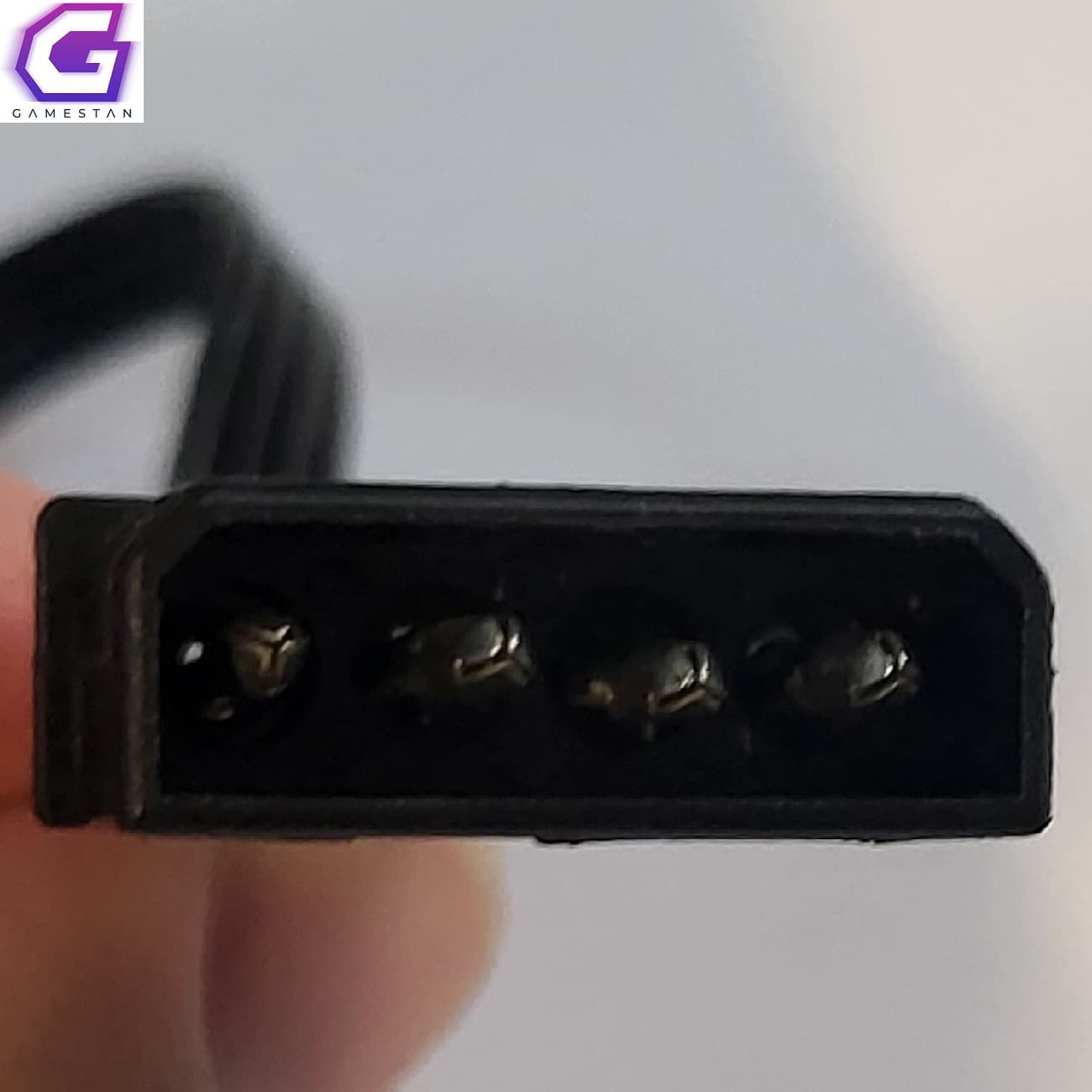 تبدیل برق 4 پین فن از مولکس (Molex) — تصویر ۱۲