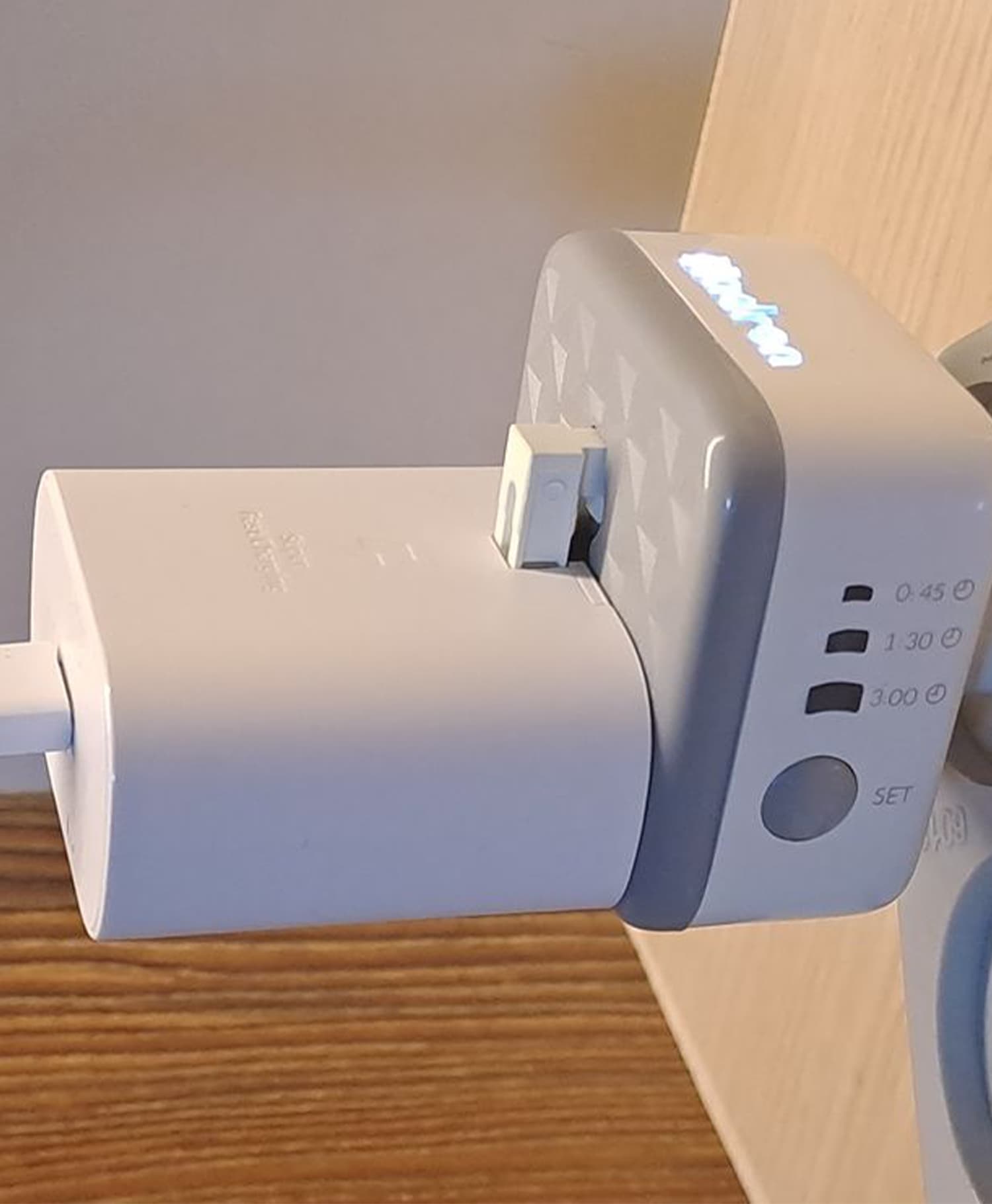 تبدیل 3 به 2 برق و محافظ تایمردار هادرون P103 — تصویر ۵