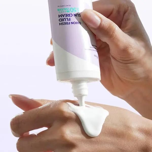ضد آفتاب فلوئیدی ضد لک پیاز ایزنتری ISNTREE Onion Fresh Fluid Sun Cream — تصویر ۱۱