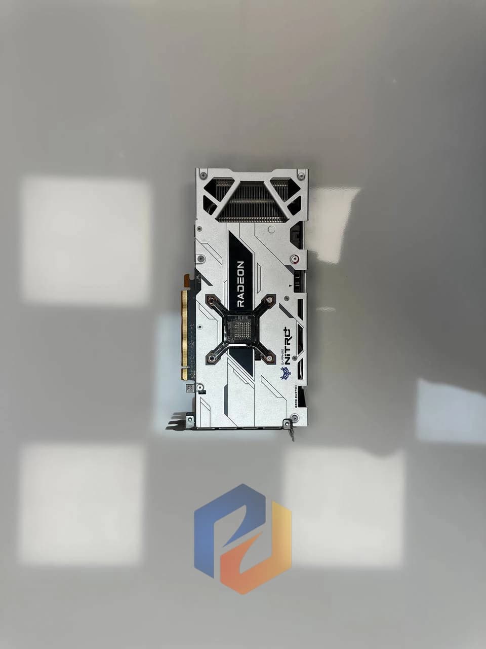 کارت گرافیک Sapphire NITRO+ RX 6600 XT (استوک) — تصویر ۶
