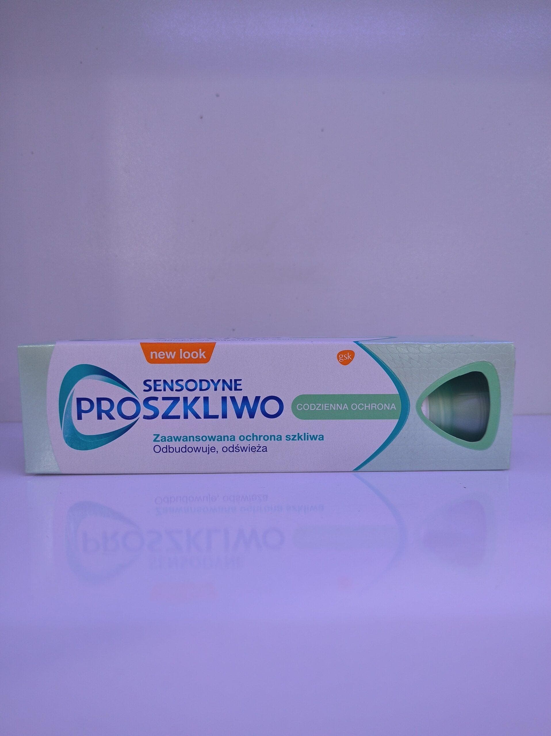 خمیر دندان نعنایی سنسوداینSENSODYNE Pro namel حاوی فلوراید مدل Daily Protection برای دندان های حساس حجم 75 میل — تصویر ۵