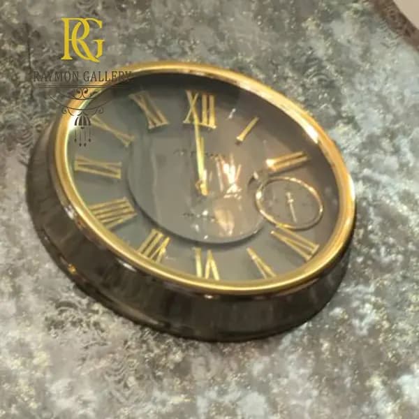ساعت دیواری بی صدا مشکی طلایی قطر 40 — تصویر ۲