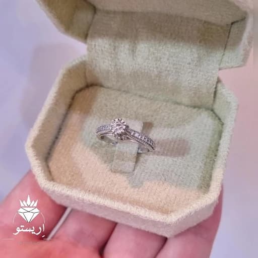 انگشتر نقره زنانه میکرو فلاور تک تاش عیار 925 و آبکاری طلاسفید