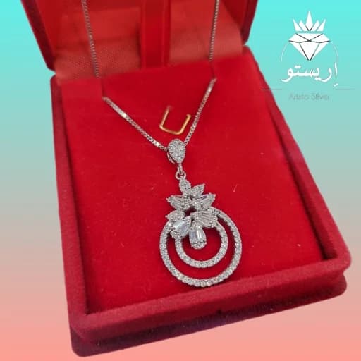 گردنبند نقره میکرو امرالد (بازنجیر) عیار 925 و آبکاری طلاسفید بسیار شیک و خاص همراه زنجیر ونیزی ب طول 40cm