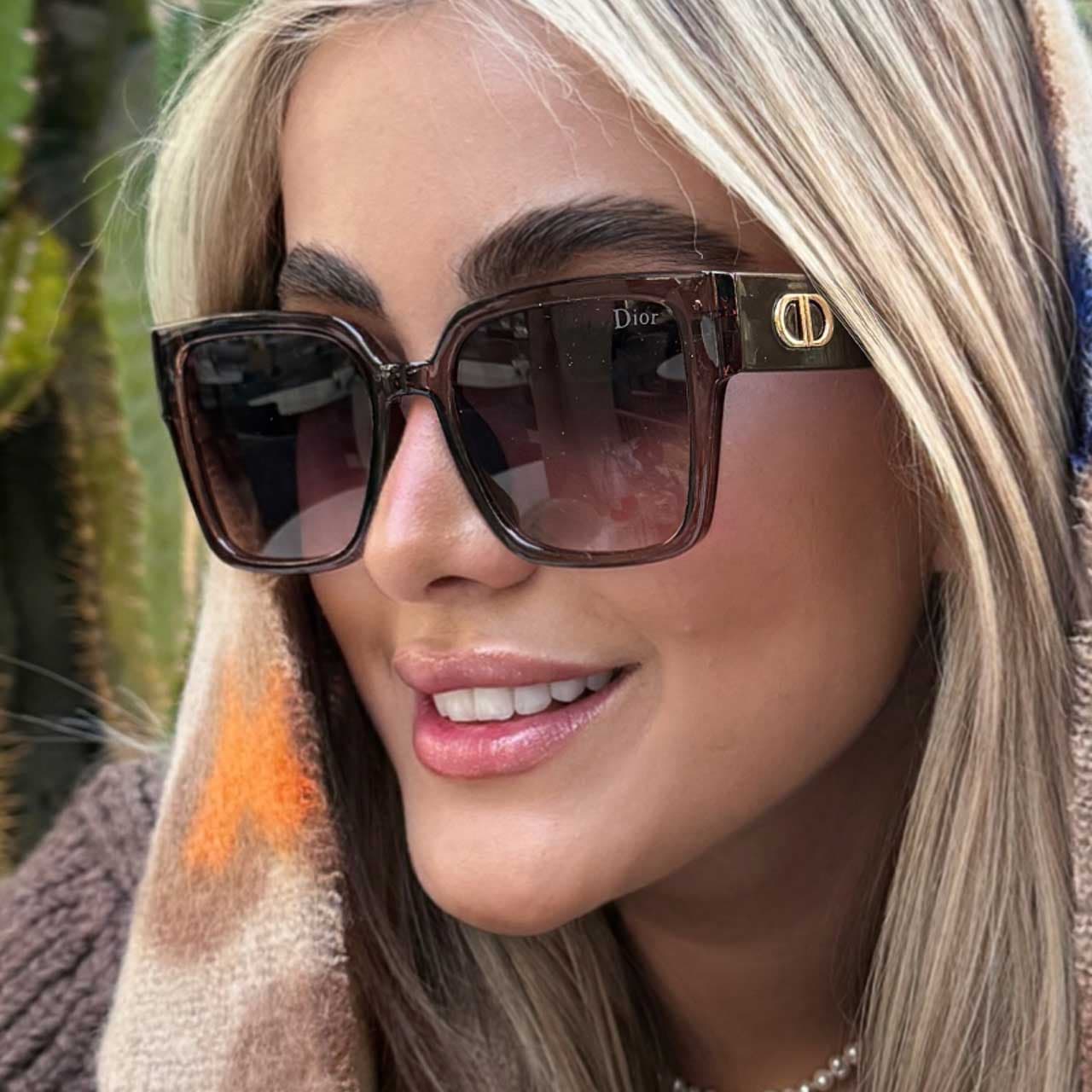 عینک آفتابی زنانه دیور کد Dior 88023 — تصویر ۱۱