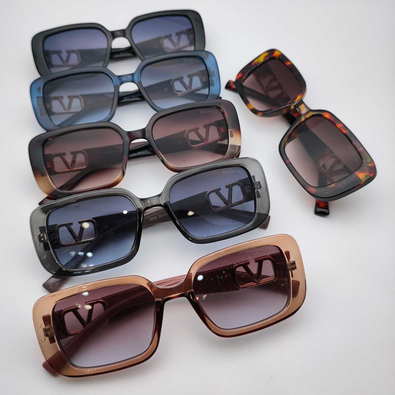 عینک آفتابی زنانه ولنتینو کد Valentino 3833 — تصویر ۹