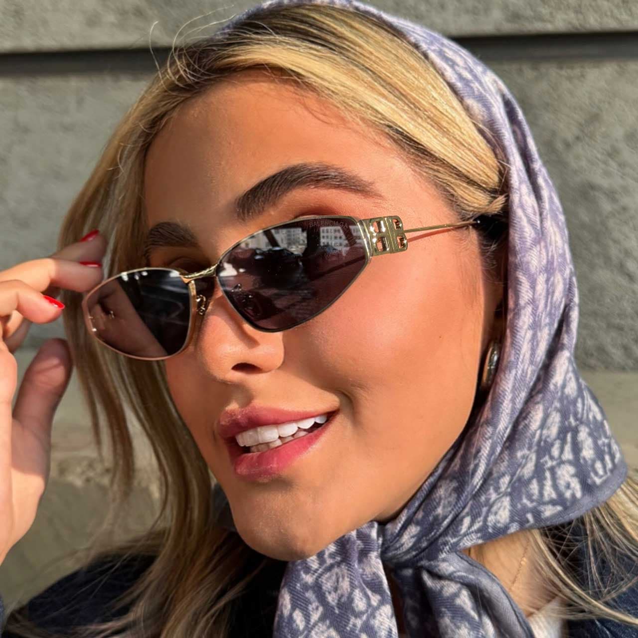عینک آفتابی بالنسیاگا کد Balenciaga 2563 — تصویر ۳