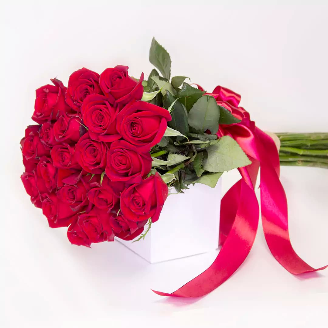 دسته گل رز 21 شاخه کد 21944| باختر — تصویر ۲