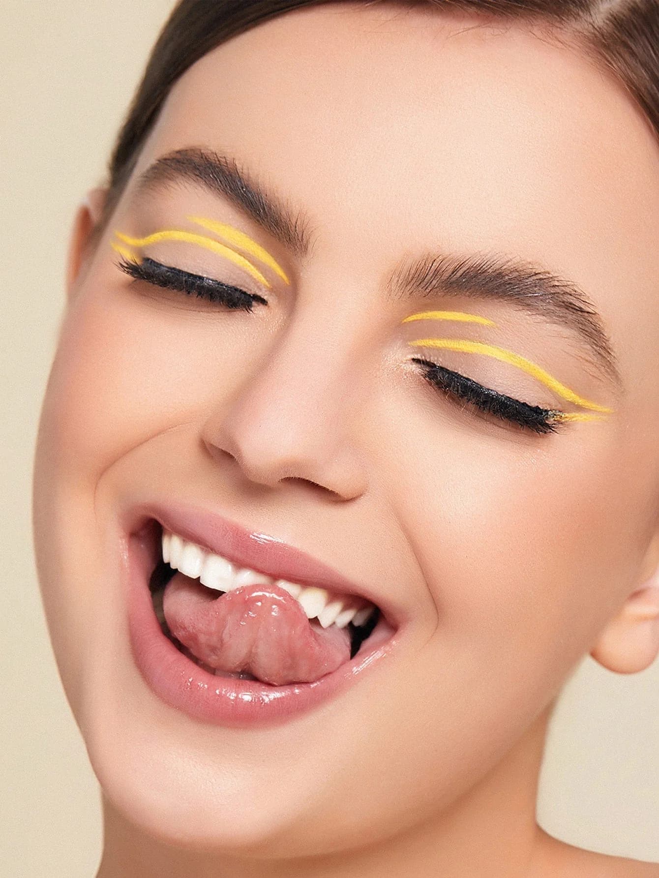 خط چشم رنگی شیگلم مدل COLOR CRUSH — تصویر ۸