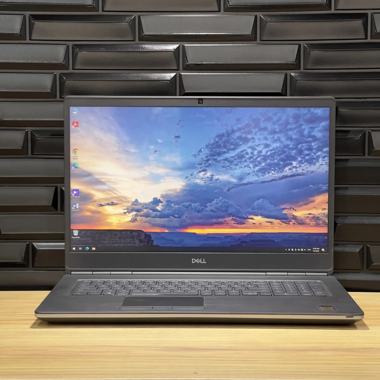 لپ تاپ ورک استیشن Dell مدل Precision 7760 — تصویر ۷