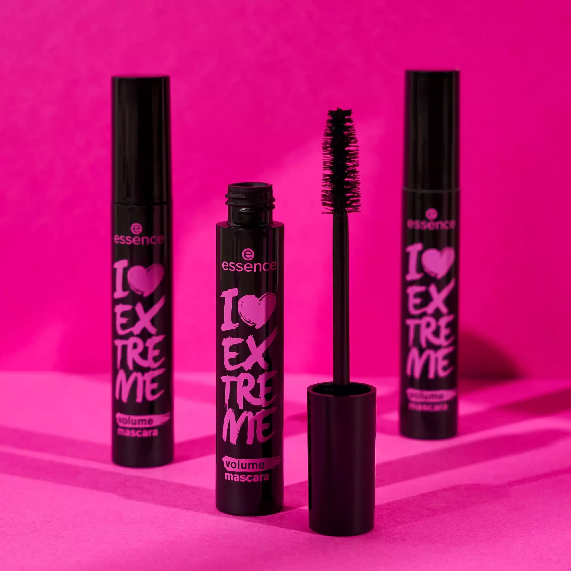 ریمل حجم دهنده مشکی اسنس مدل Extreme Volume | حجم 12 میل — تصویر ۷