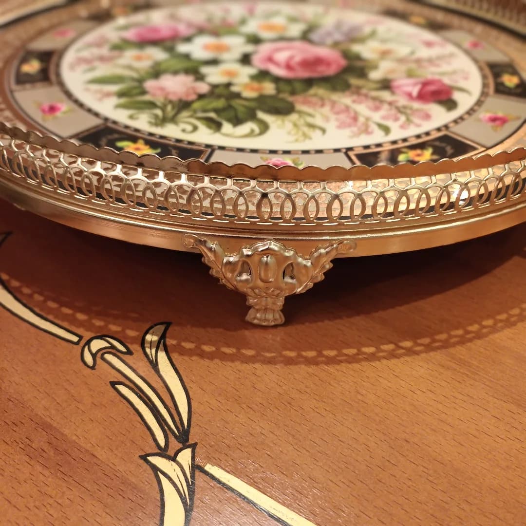 شیرینی خوری ورق طلا در سه سایز ۲4، ۳۰ و ۳6 سانتیمتر — تصویر ۱۱