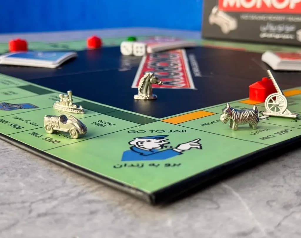 بازی فکری مونوپولی حرفه ای هارد باکس(MONOPOLY) ( فکرآوران ) — تصویر ۴
