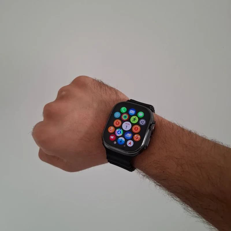 ساعت هوشمند اچ کا مدل HK10 ultra3 با بند سیلیکونی — تصویر ۵