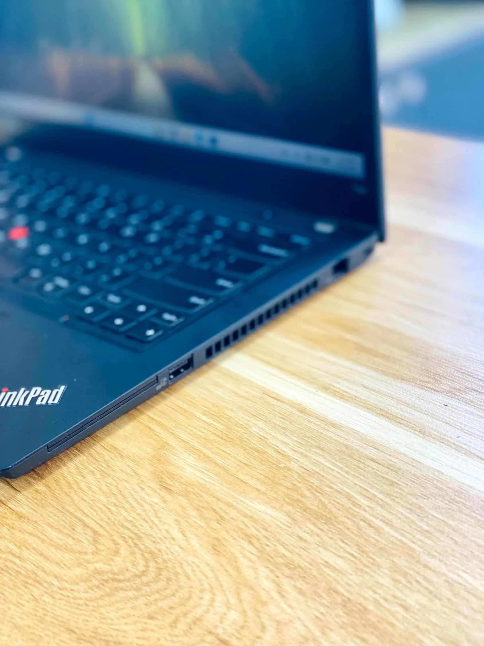 لپ تاپ لنوو Thinkpad T14 مشخصات i5-10310u | 16GB | 256SSD — تصویر ۱۲