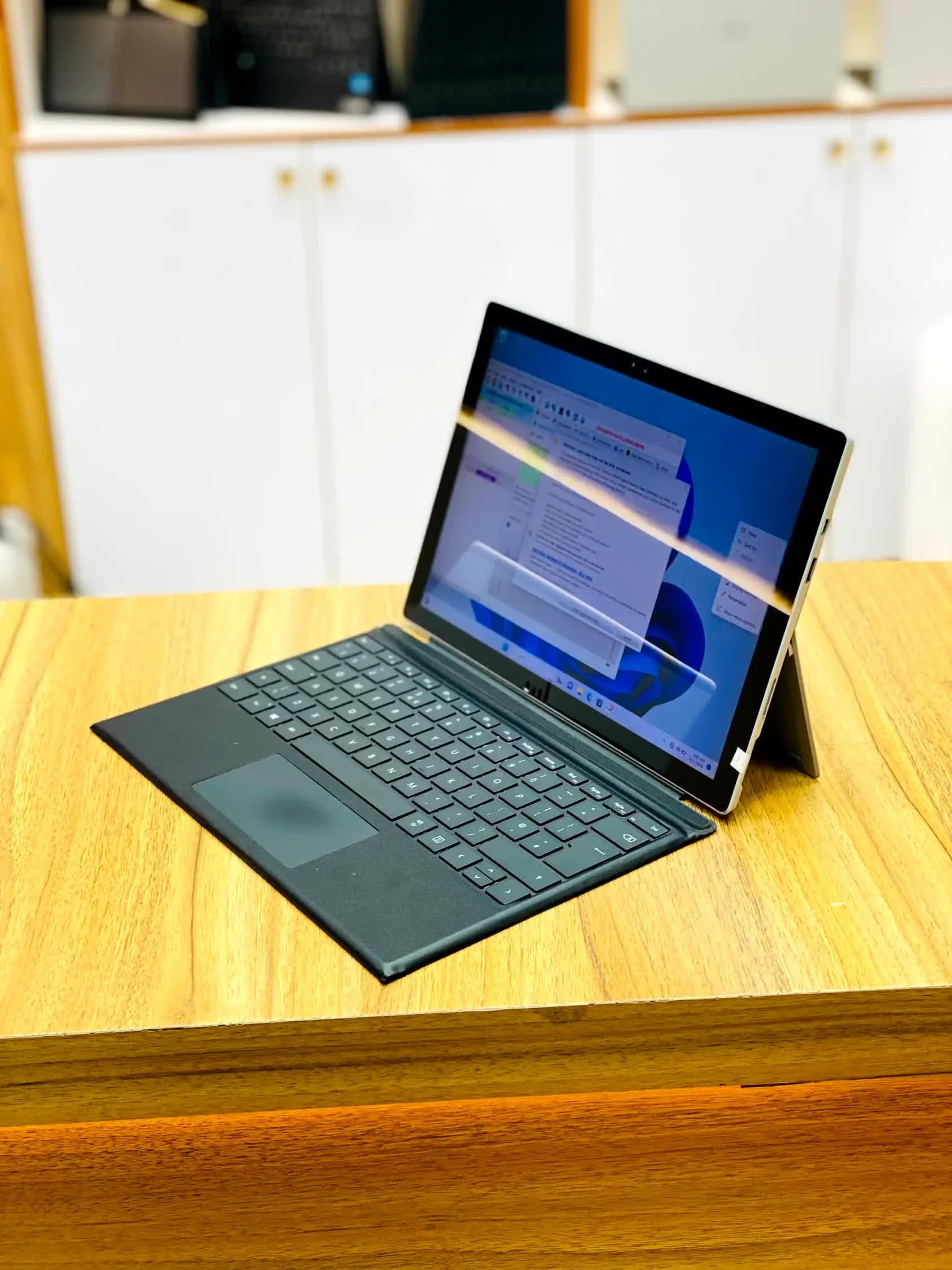 سرفیس Pro 4 سی پی یو i5 رم 8 گیگ هارد 256ssd — تصویر ۱۰