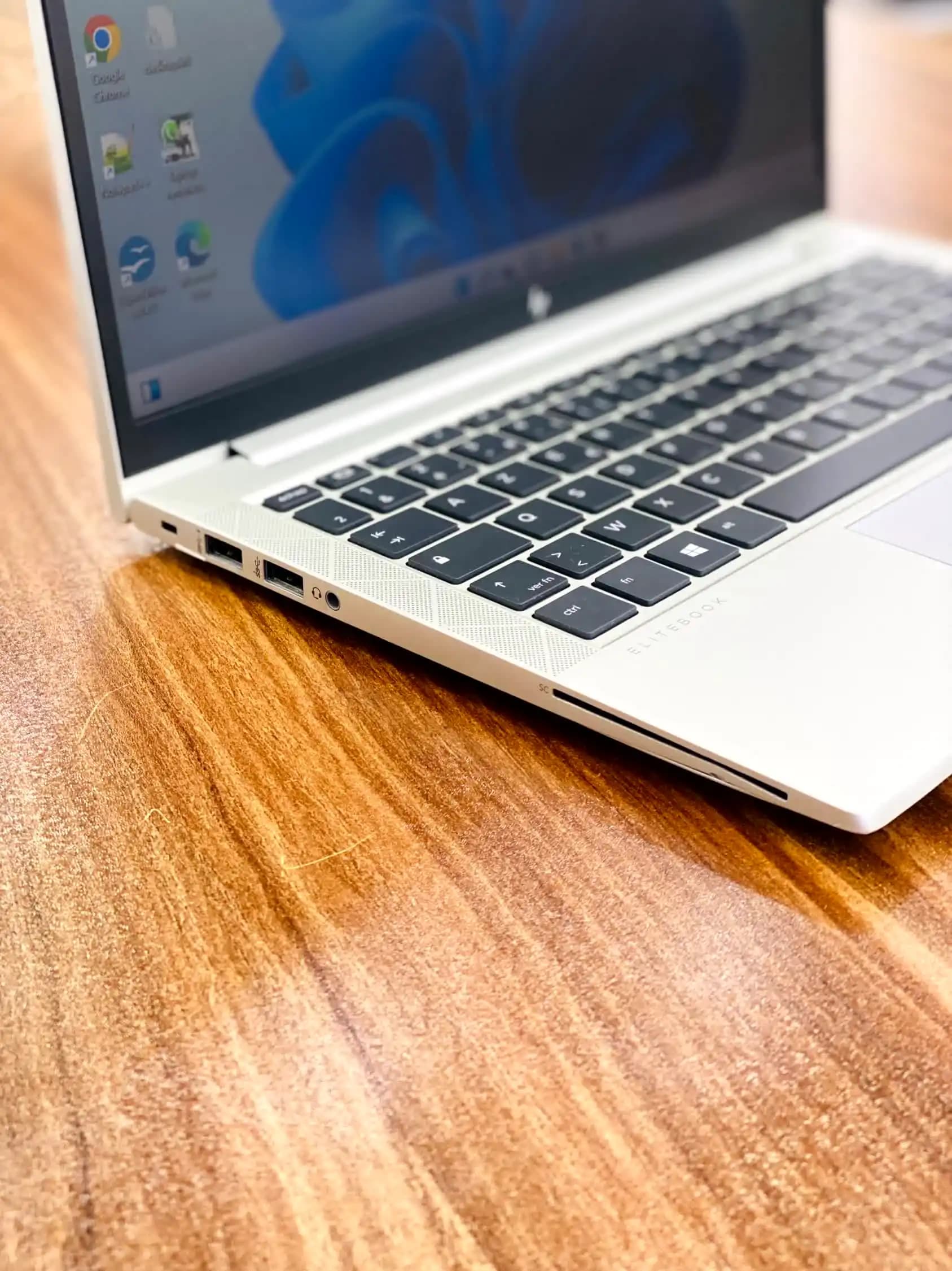 لپ تاپ Hp EliteBook 835 g7 سی پی یو ryzen5-4650u رم 8 هارد 256 — تصویر ۵