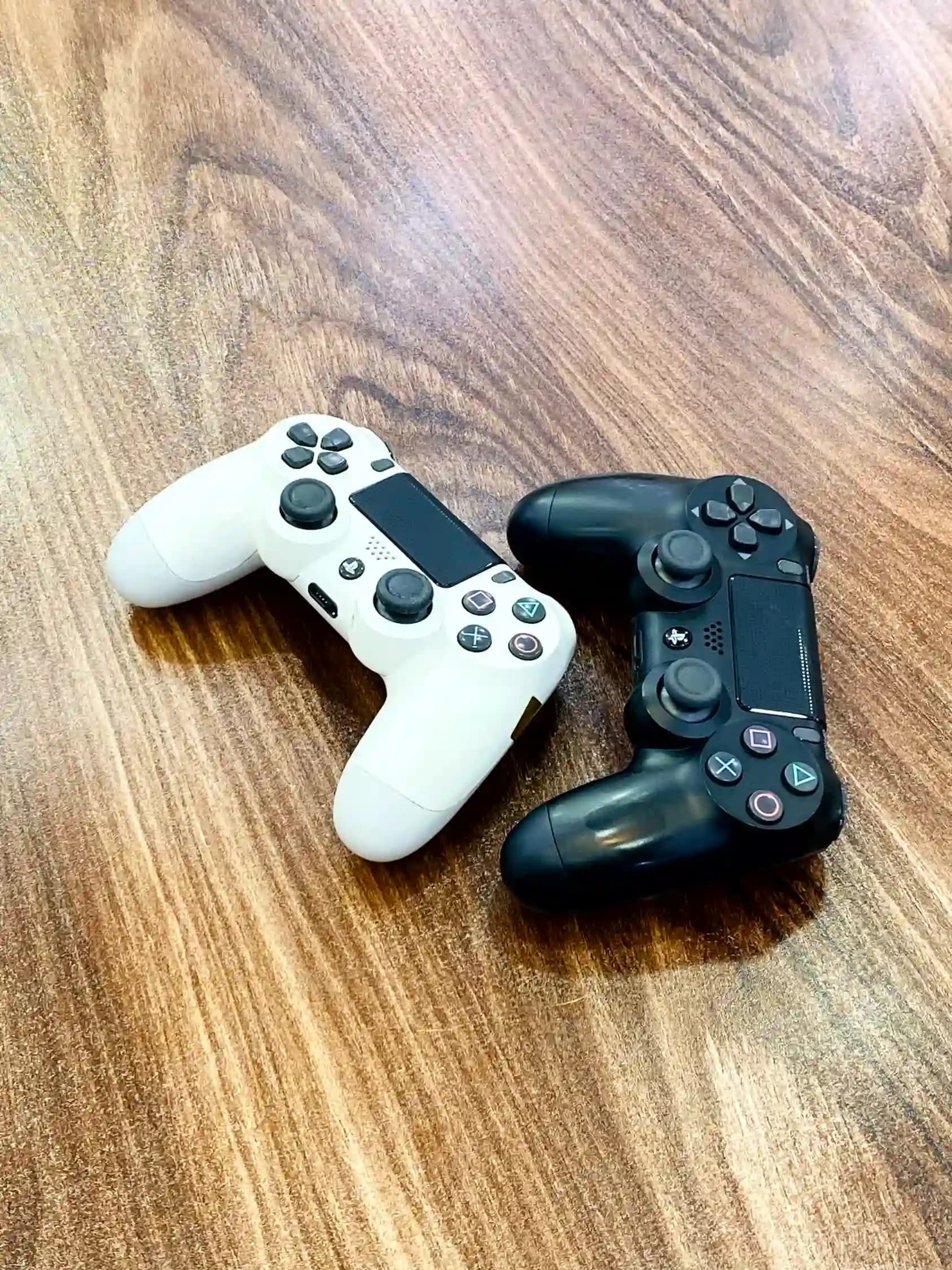 کنسول بازی Ps4 Fat اکانتی | حافظه 500 گیگ | همراه یک دسته اورجینال — تصویر ۶